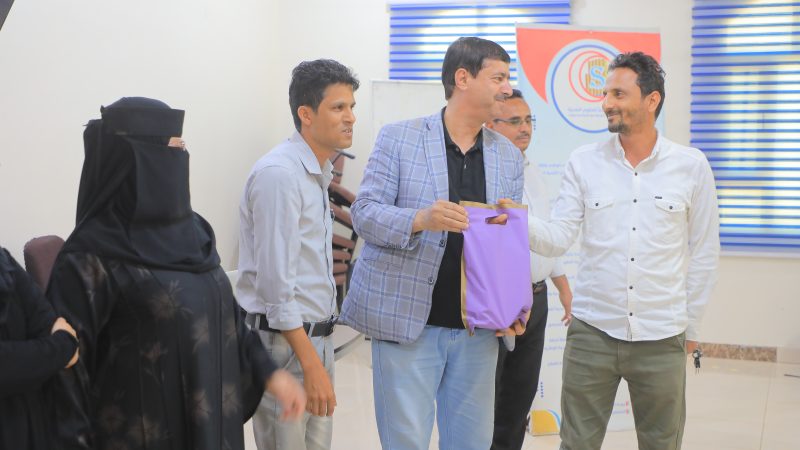 «معهد سبأ للعلوم الصحية يكرّم أوائل الطلاب الحاصلين على تقدير الامتياز في الفصل الدراسي الأول 2025–2026م»