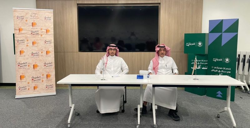 العنوان: فلسفة السخرية في ليلة نقدية بـ “مدينتي”.. المشهوري يستعرض أدوات المواجهة الأدبية